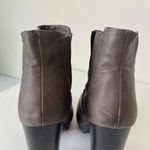 Candie's  women’s faux leather Chelsea‎ heeled ankle boots — size 9 Photo 3
