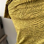 Lululemon  short sleeve shirt in a size small. Like new Photo 6