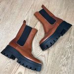 Gianni Bini  Downtown Lug Sole Chelsea Boots Women’s Size 6 Tan Leather Platform Photo 5