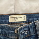 Abercrombie & Fitch Abercrombie Jeans Photo 2
