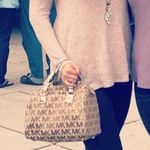 Michael Kors | MK tan handbag Photo 5