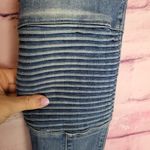 Hudson Jeans HUDSON STARK MOTO SUPER SKINNY PLEATED KNEE ZIPPER ACCENTED JEANS 26 Photo 5