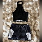 Black and White Graphic Print Skirt Size XS Photo 2