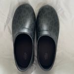 Crocs  Black Slip-On with Leopard Pattern Women’s Size 11 Photo 4