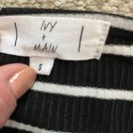 Ivy and Main Long Sleeve Crop Top Photo 4