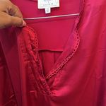 Flower & Feather blouse Red Size 2X Photo 3