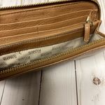 Michael Kors Brown Leather Jet Set Wallet Photo 7