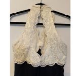 Vintage Stunning Lace Dress with Broach and Pearl Detail Size 6 White Photo 6