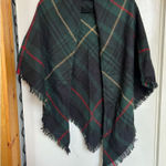 Woman’s Plaid Poncho Shawl Open Front Size undefined Photo 0
