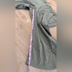 Salomon women’s nylon green cropped pants size 36 Photo 6