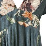 Floral Deep V Photo 2