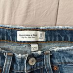 Abercrombie & Fitch Abercrombie High-Rise Mom Shorts Photo 3