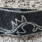 La Regale Black and Silver Beaded Belt Photo 11