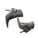 Albert Nipon black leather Boots Shoes Size 8.5 Photo 2