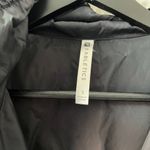 Fabletics  black nylon windbreaker, size small Photo 2