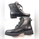 Daisy Fuentes  SANDER 8.5 Crystal Detail Lug Sole Black Lace-Up Ankle Boots Photo 11