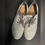 Toms Sneakers Size 9 in‎ Women’s Gray & White in Color Del Ray Photo 4