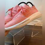 Peter Millar  Women's Hyperlight Glide Athleisure Sneakers size 9 Photo 7