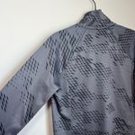 Under Armour  Womens Heat Gear Fitted 1/2 Zip Pull Over Allover Print Gray Medium Photo 9
