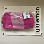 Lululemon NEW & IMPROVED SONIC PINK Everywhere Belt Bag White Wordmark Photo 1