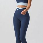 Berlook Activewear Navy Contrast U Neck Sports Bra Photo 3