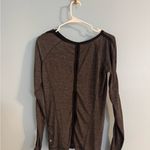 Lululemon grey athletic shirt *accurate sizing on measurements* Size M Photo 2