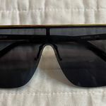 Quay Australia NWOT Quay Blocked Sunglasses Photo 3