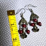 Silver tone pink beaded flower dangling earrings Photo 6