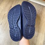 Oofos Ooriginal Dark Blue Sandals Flip Flops M 10 W 12 Photo 5