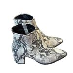 Madden Girl  Rapid Sock Booties Snake-Skin Booties, Size 7.5 Photo 12