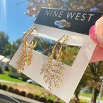 Nine West  gold tone flower leaves crystal Earrings loops ears of wheat drops Photo 2