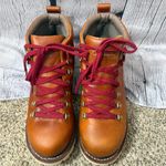 Eddie Bauer  Women’s K-6 waterproof Tan Boots with Red Laces size 9.5 Photo 4