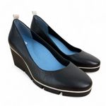 Betabrand  All Weather Wedge Leather Pumps Black Sz 8 Photo 0
