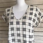 Candie's Checkered Print Capped-Sleeve Top Photo 1