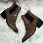 Journee Collection  Nigella Chelsea style ankle boots Size 8.5    B84 Photo 3