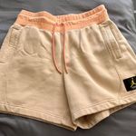 Jordan  Shorts Women’s L  Photo 2