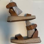 Franco Sarto  brown leather platform sandals Sz 7.5 Photo 2