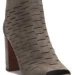 1. State EUC Perforated Booties Sz 8m Photo 0