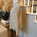 Hem & Thread Stripe Contrast Button Down Shirt Size Medium Photo 2