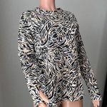 Lilly Pulitzer UPF 50 Luxletic Blythe Long-Sleeve Activewear Sz SMALL Zebra #82 Photo 5