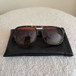 Quay Australia  Sunglasses On The Fly Aviator Standard  Photo 1