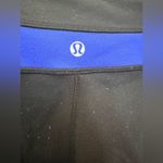 Lululemon  Groove Cropped Black Reversible Leggings Royal Blue Waist Photo 2