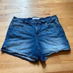 Torrid Denim Jean Shorts First At Fit Mid Wash 5 Inch Inseam Mid-Rise High Rise Photo 1