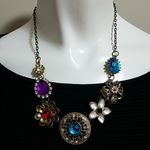 SheIn  Emory Rose Gold & Rhinestone Statement Necklace Photo 4