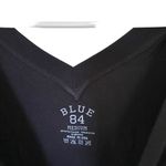 Blue 84  Cincinnati Bear cats UC size medium low cut back tshirt black red Photo 3