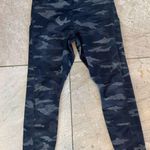 Athleta  ultimate camo 7/8 tight size medium black Camouflage Leggings no flaws! Photo 0