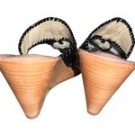 Jack Rogers black leather thong wedge sandals! Photo 4