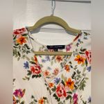 One Clothing Size XS White Floral Short Sleeve Wrap Front Tie Ruffle Hem Top Photo 3