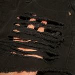 Guess - Frayed distressed Metal Rose Gold Logo shorts size 30 Photo 11