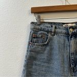 ZARA  Women's The 90s Bermuda High Rise Cut Off Denim Shorts Size 4 Light Blue Photo 5